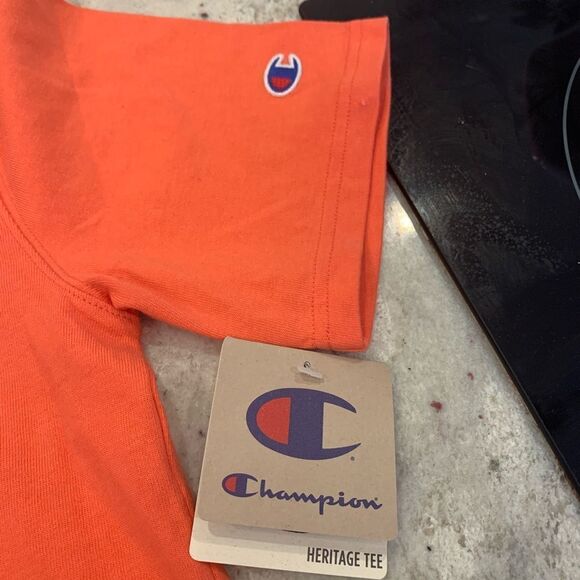 Champion Embroidered Cotton Heritage Tee S NWT - Picture 3 of 4